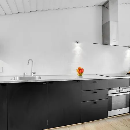 Amazing In With 2 Bedrooms
